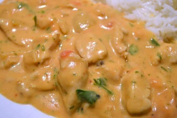 Estrogonofe de Frango